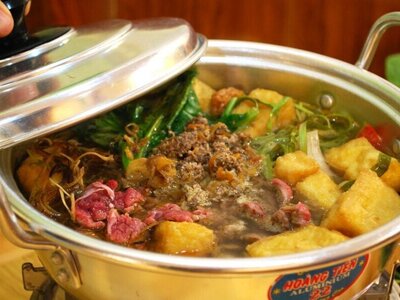 Lẩu riêu cua sườn sụn bắp bò