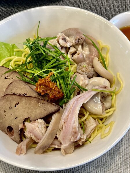 Combo hủ tiếu lòng heo