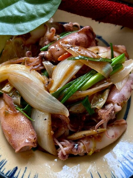 Mực sữa ướp rim