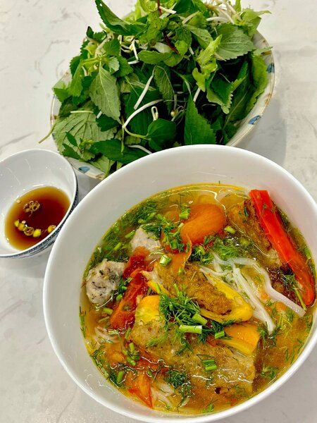 Combo bún cá thác lác