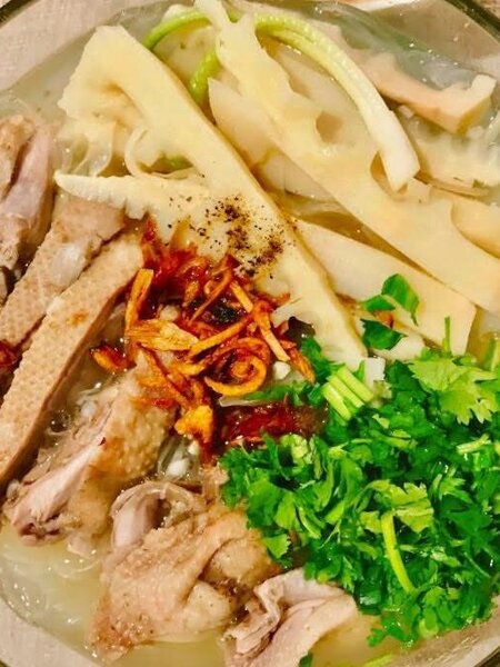 Combo lẩu nấu Vịt xáo măng