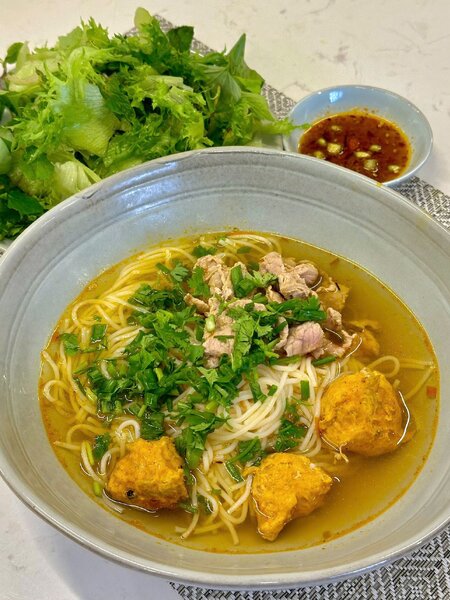 Combo Nấu Bún Bò Chả Ghẹ