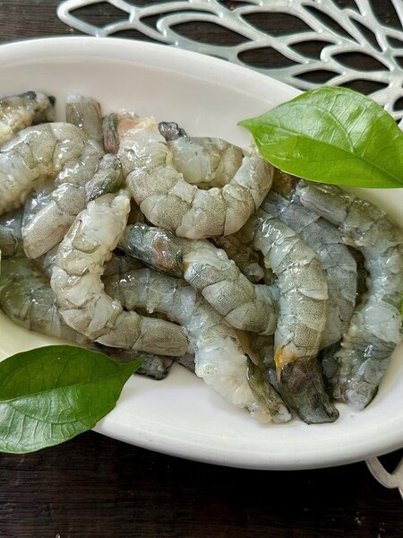 Tôm thẻ lột vỏ