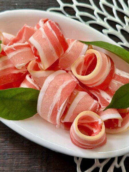 Ba rọi bê thái mỏng - kèm mắm gừng