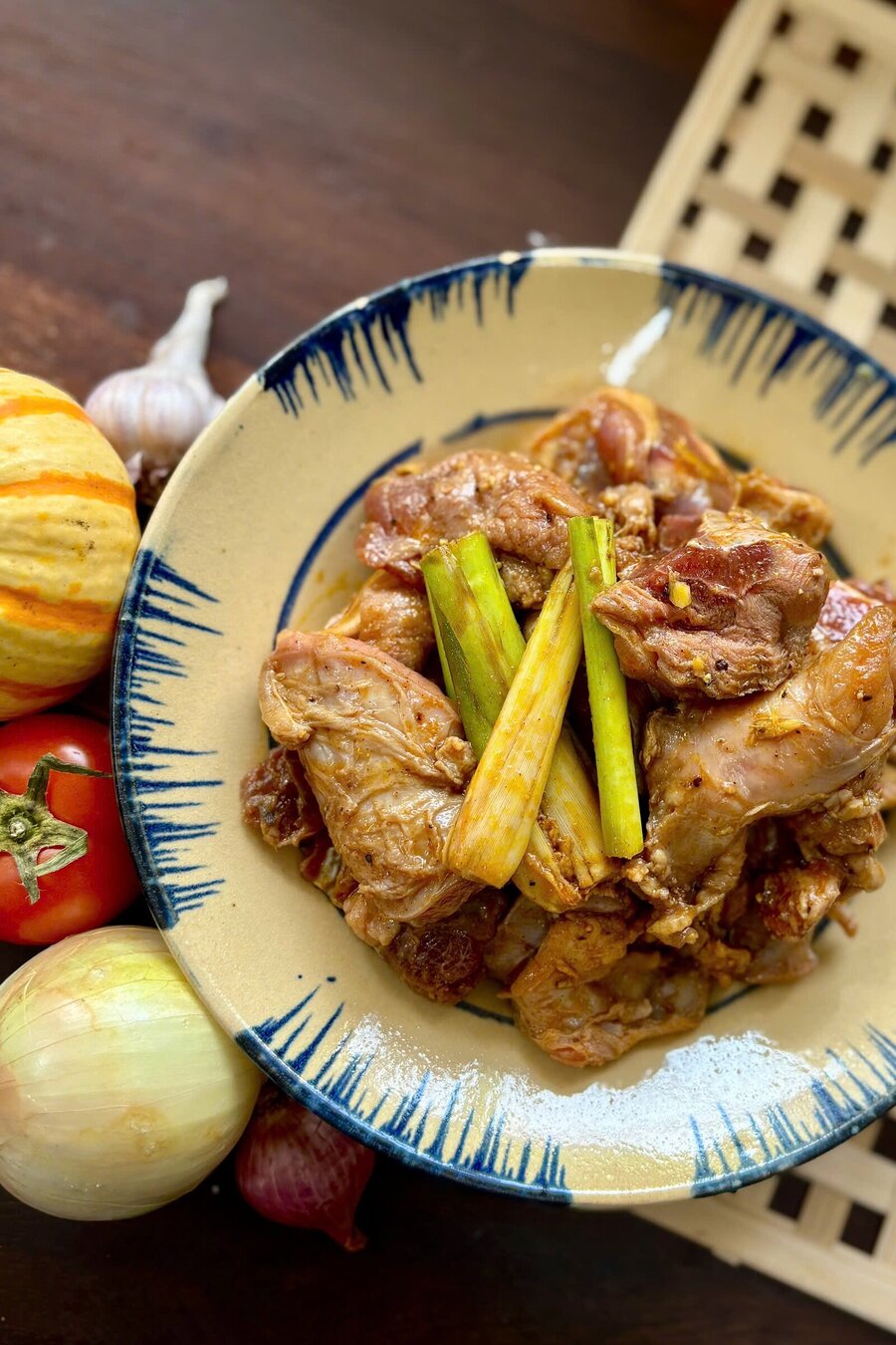 Gân bò ướp kho sả ớt