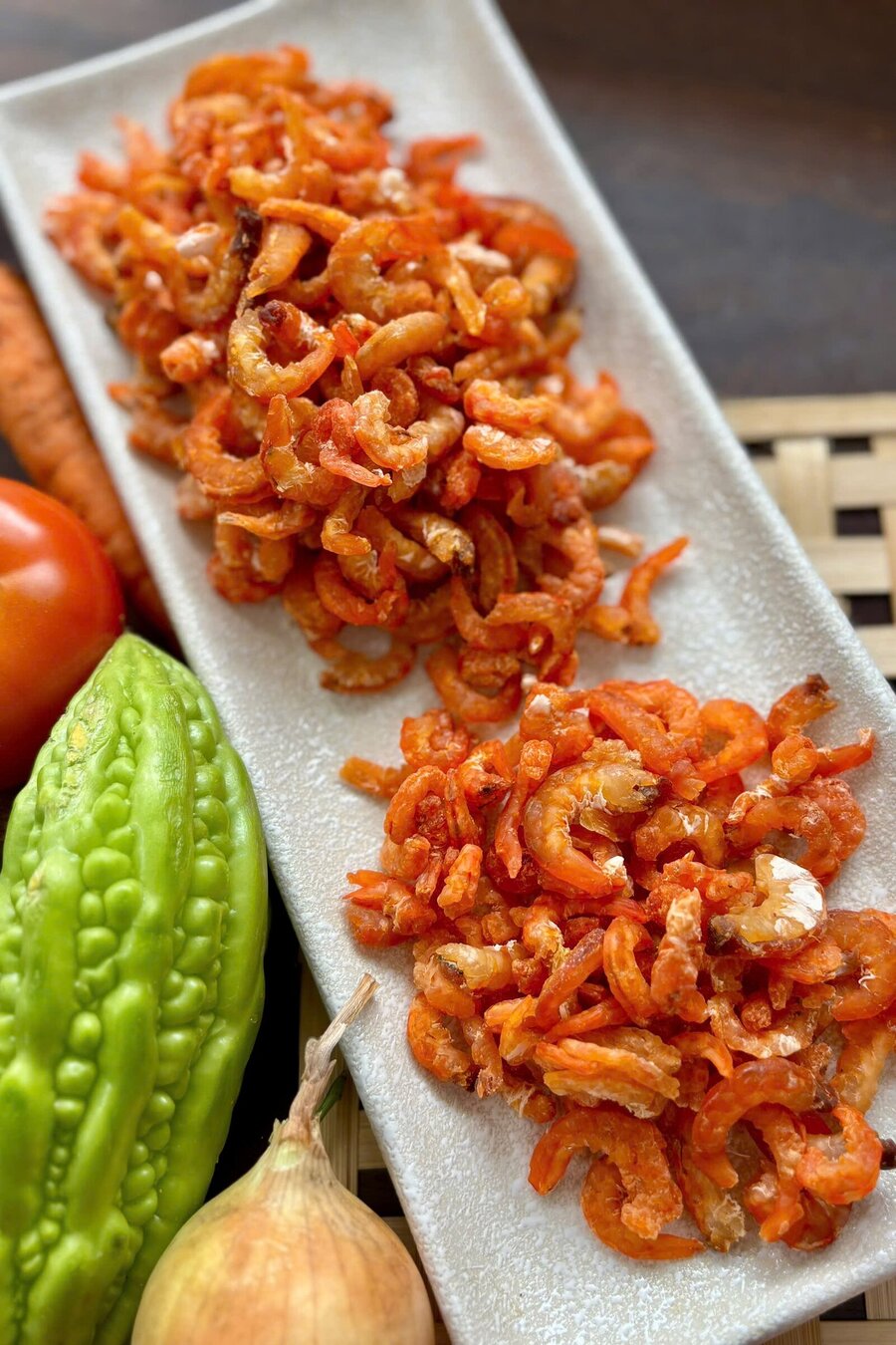 Tôm thẻ biển phơi khô