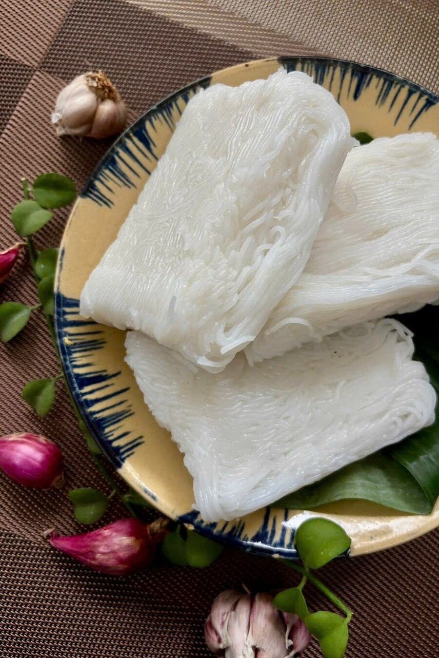 Bún lá